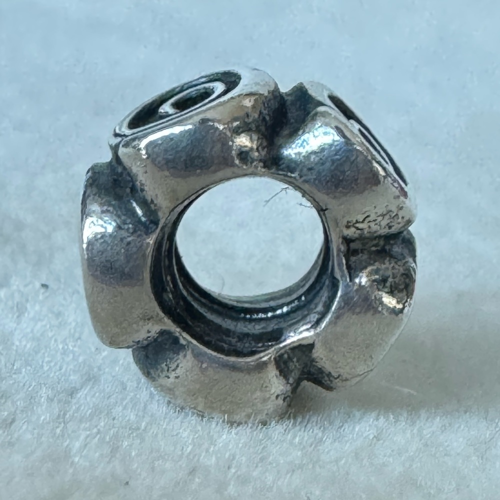 PANDORA Large Roses SPACER CHARM - Picture 5 of 5